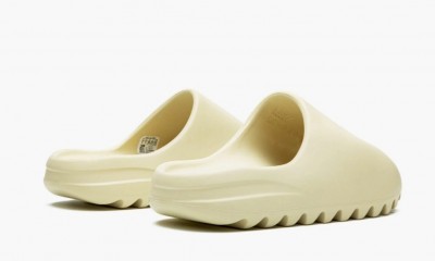 Adidas Yeezy Slide "Bone"