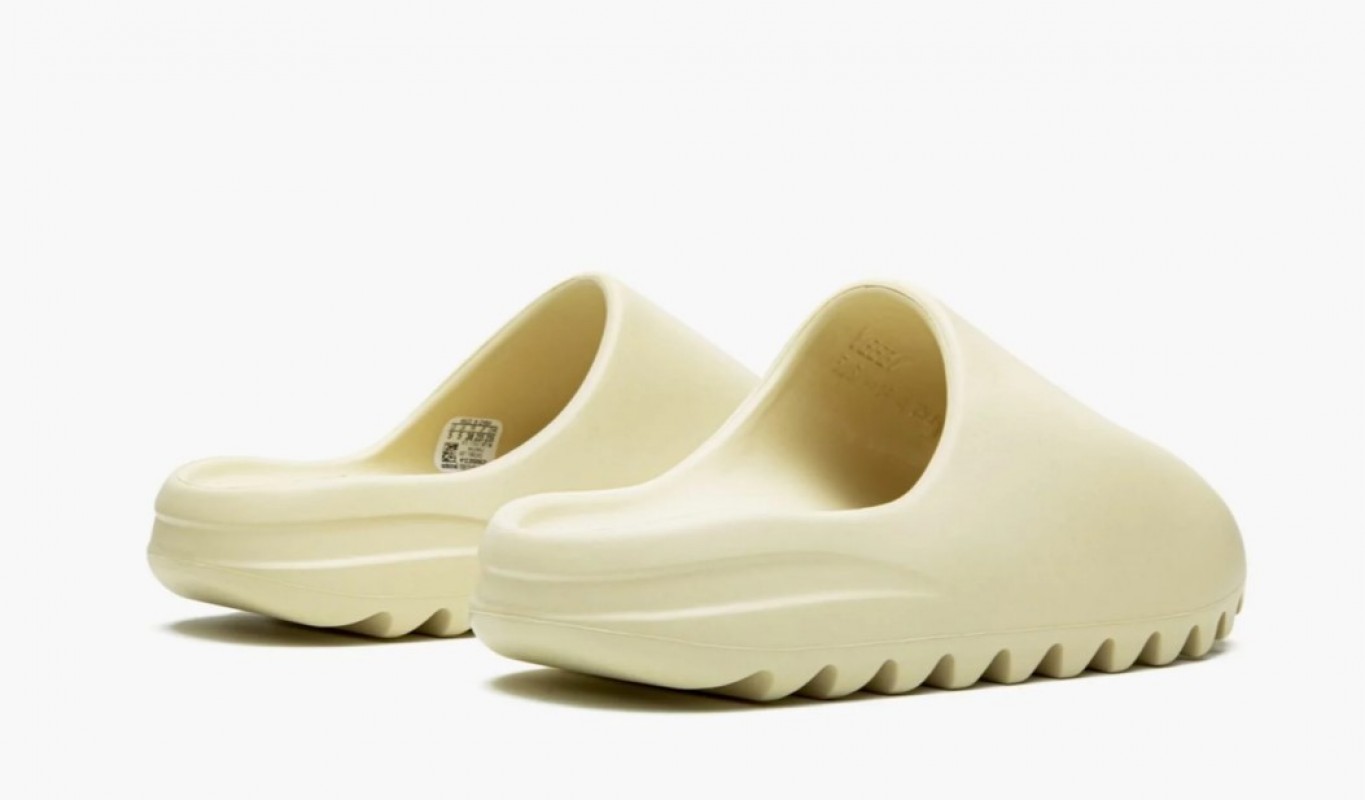 Adidas Yeezy Slide "Bone"