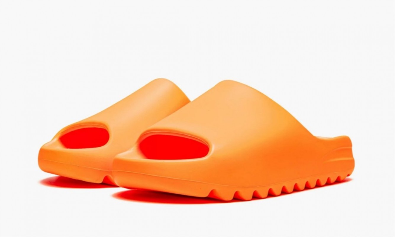 Adidas Yeezy Slide "Enflame Orange"