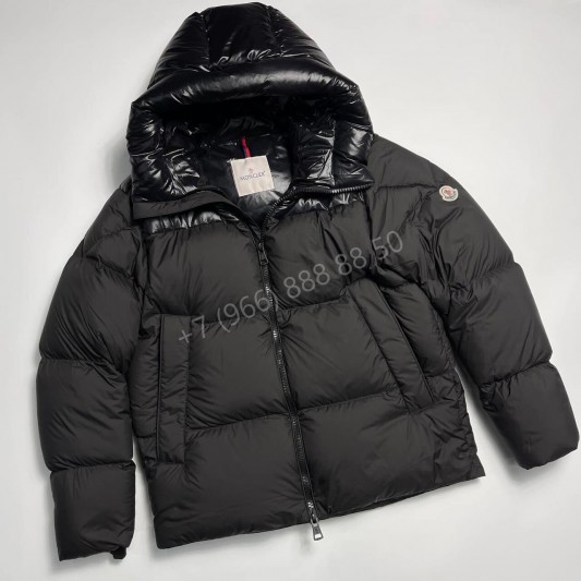 Пуховик Moncler