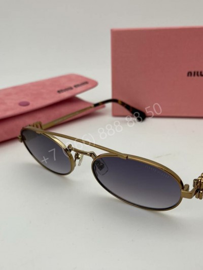 Солнцезащитные очки MIU MIU