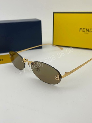 Солнцезащитные очки Fendi