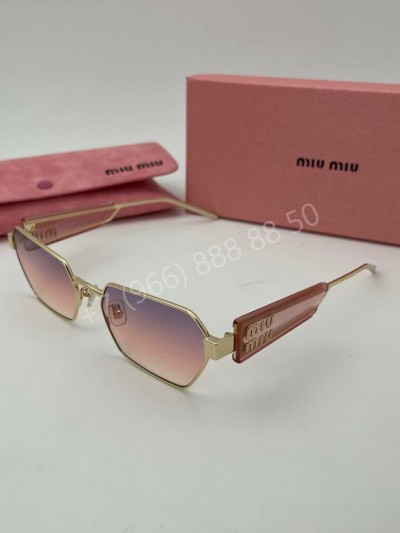 Солнцезащитные очки MIU MIU