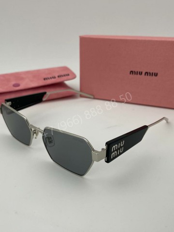 Солнцезащитные очки MIU MIU
