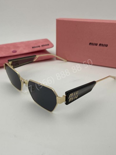 Солнцезащитные очки MIU MIU