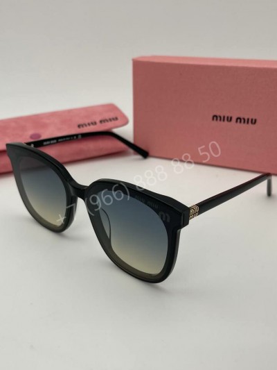 Солнцезащитные очки MIU MIU