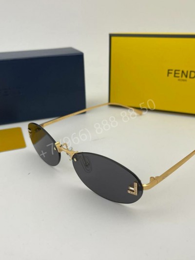 Солнцезащитные очки Fendi