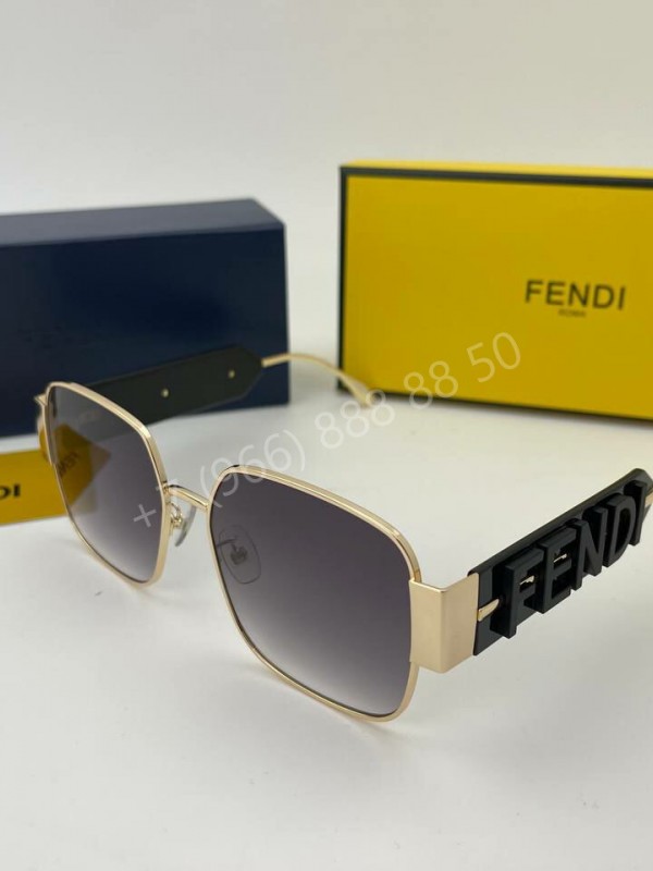 Солнцезащитные очки Fendi