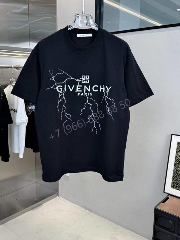 Футболка Givenchy