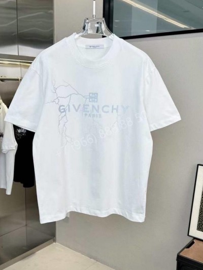 Футболка Givenchy