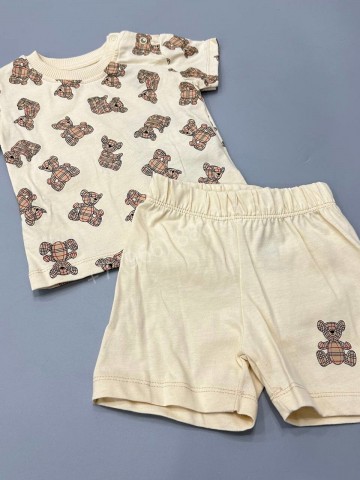 Костюм 	Burberry