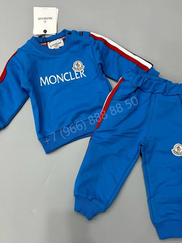 Костюм Moncler