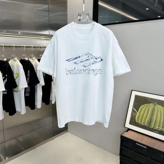 Футболка Balenciaga