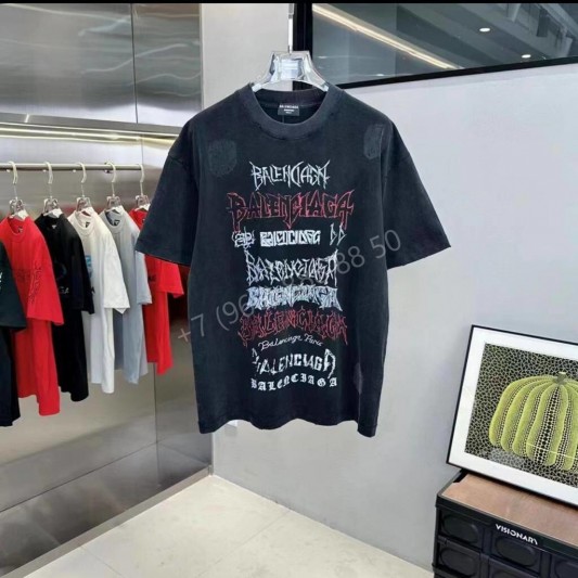 Футболка Balenciaga