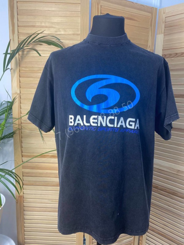 Футболка Balenciaga