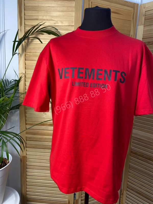 Футболка Vetements