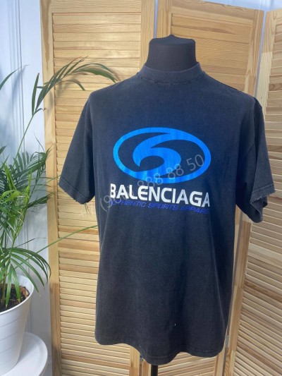 Футболка Balenciaga