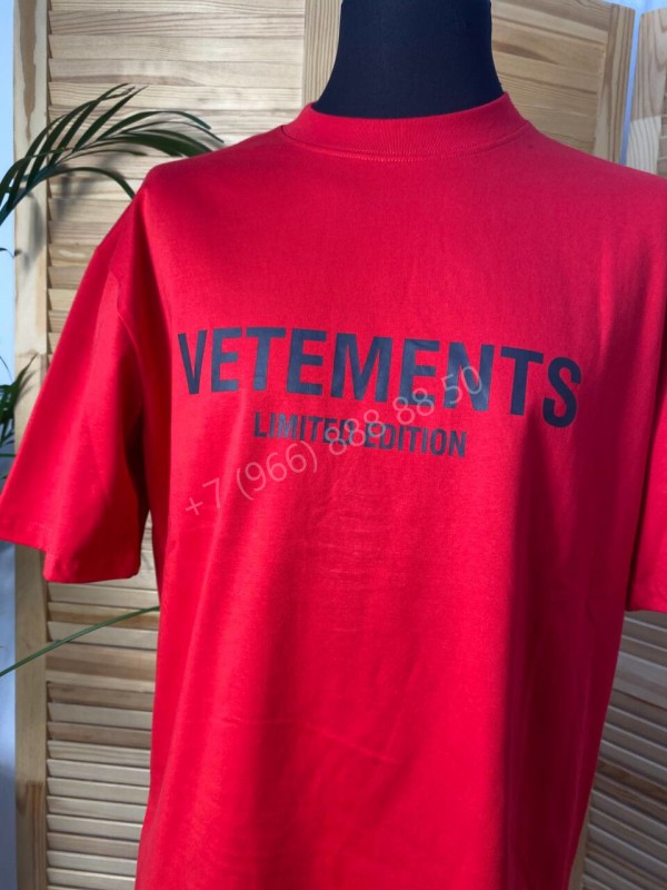 Футболка Vetements