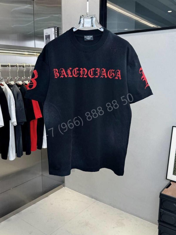 Футболка Balenciaga