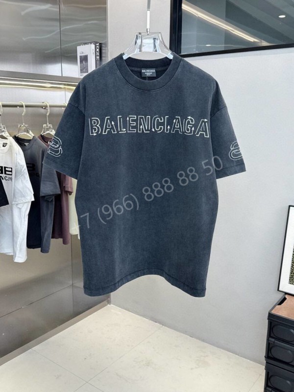 Футболка Balenciaga