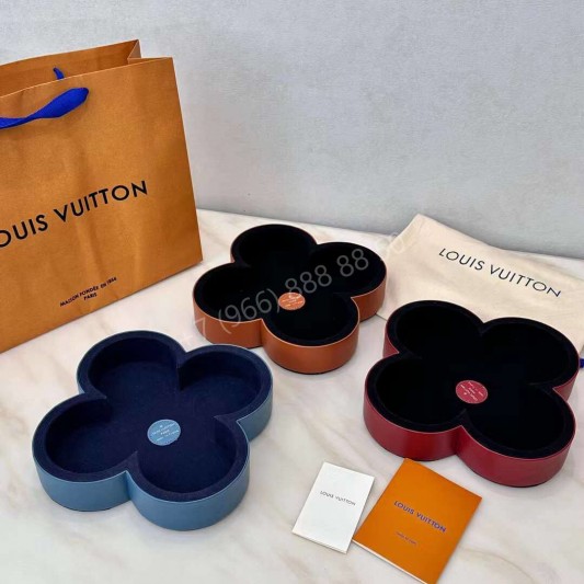 Поднос Louis Vuitton