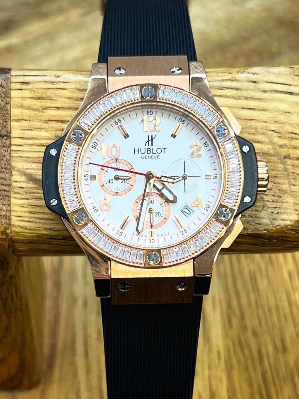 Часы Hublot