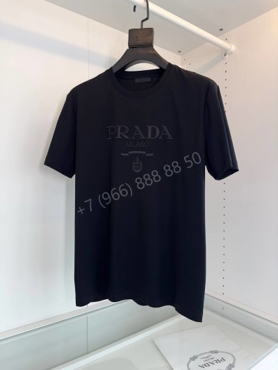 Футболка Prada