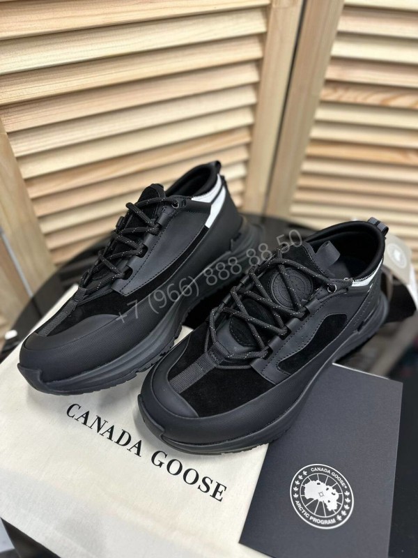 Кроссовки Canada Goose