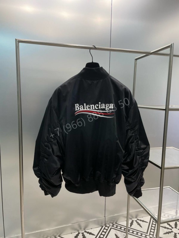 Бомбер Balenciaga