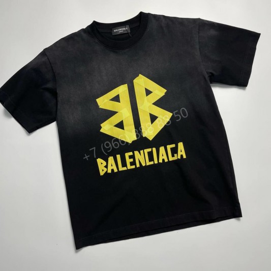 Футболка Balenciaga