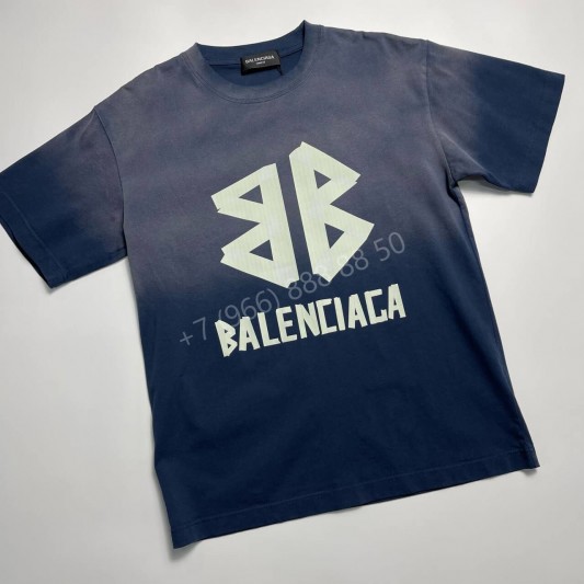 Футболка Balenciaga