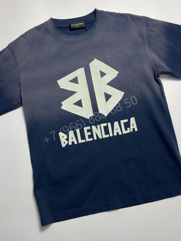 Футболка Balenciaga