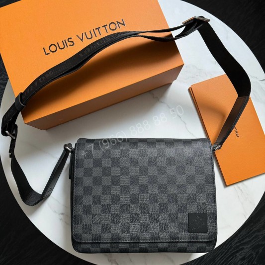 Сумка-мессенджер Louis Vuitton