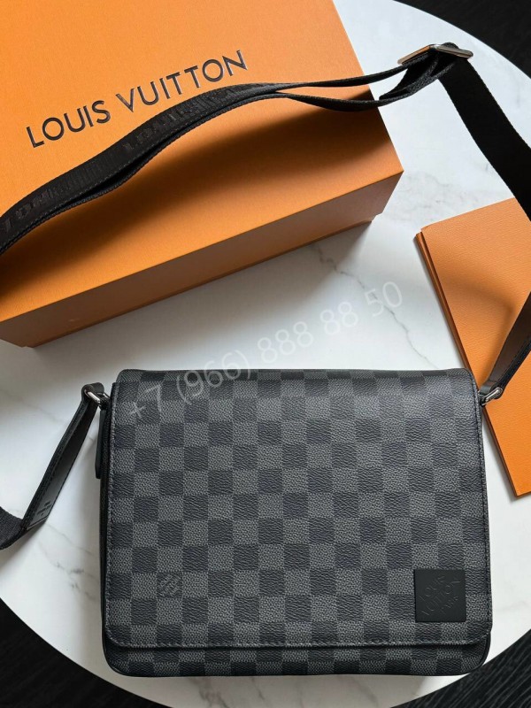 Сумка-мессенджер Louis Vuitton