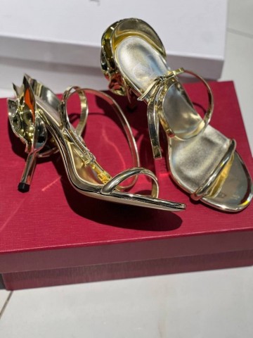 Босоножки Valentino