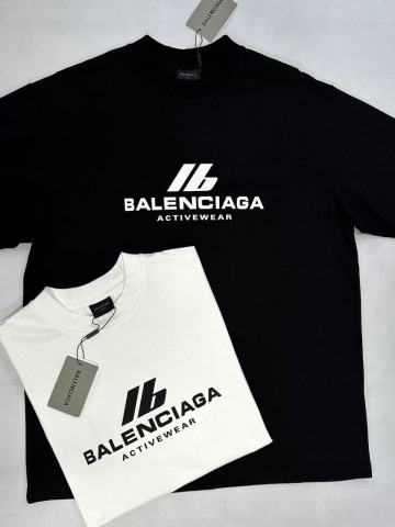 Футболка Balenciaga