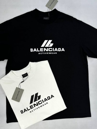 Футболка Balenciaga