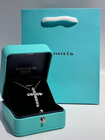 Крест Tiffany & Co. 2 см