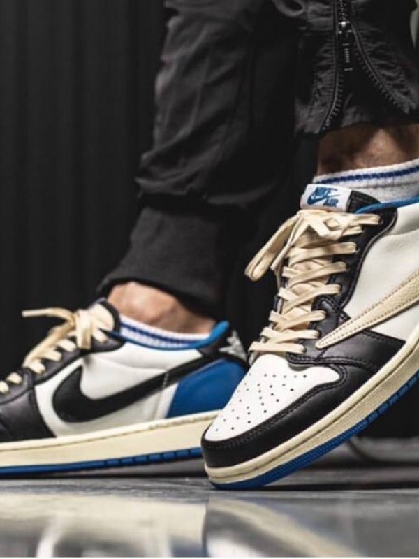 Кеды Travis Scott & Fragment & Air Jordan 1 Low