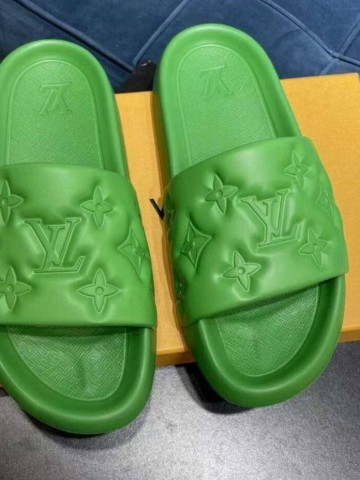 Шлепанцы Louis Vuitton