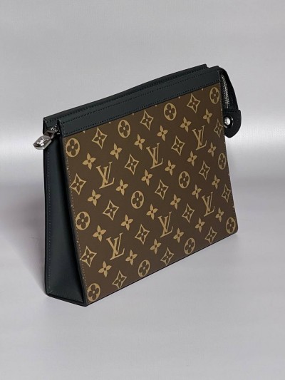 Клатч Louis Vuitton