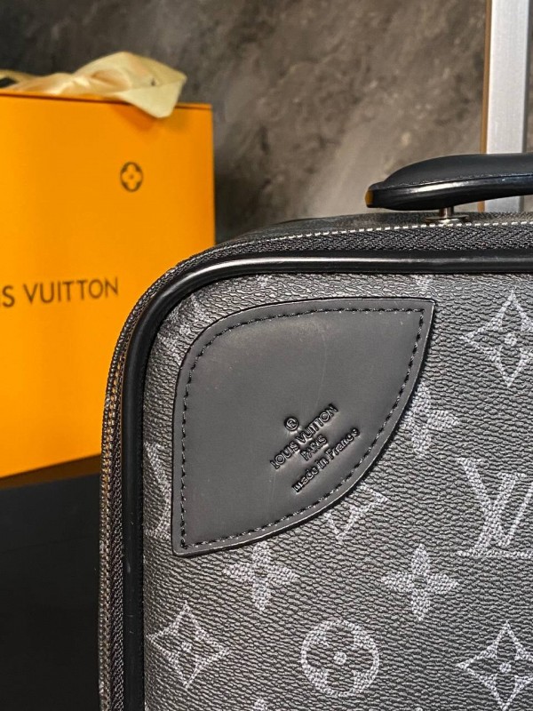 Чемодан Louis Vuitton