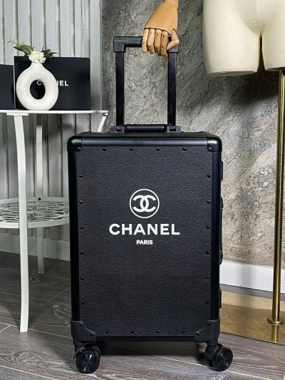 Чемодан CHANEL