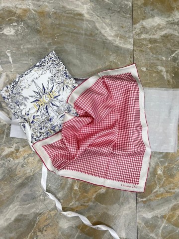 Платок Dior