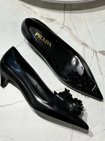 Туфли Prada