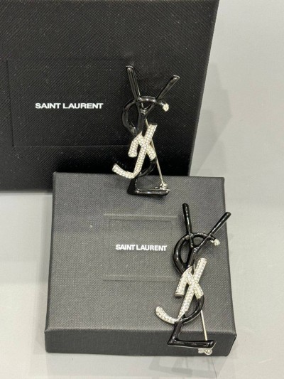 Серьги Yves Saint Laurent