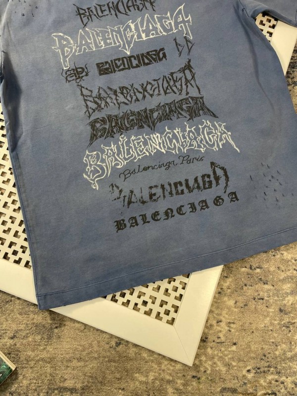 Футболка Balenciaga