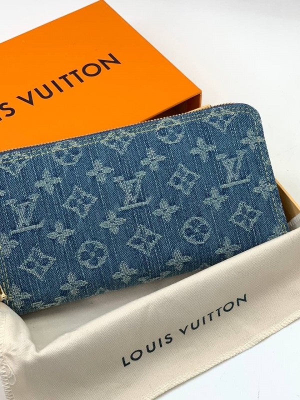 Кошелек Louis Vuitton