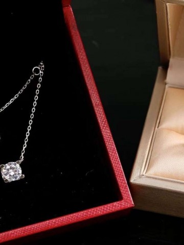 Серьги Cartier