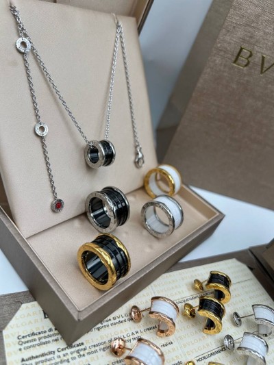 Кольцо Bvlgari